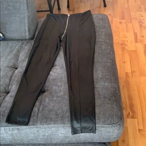 Black zipper hot pants